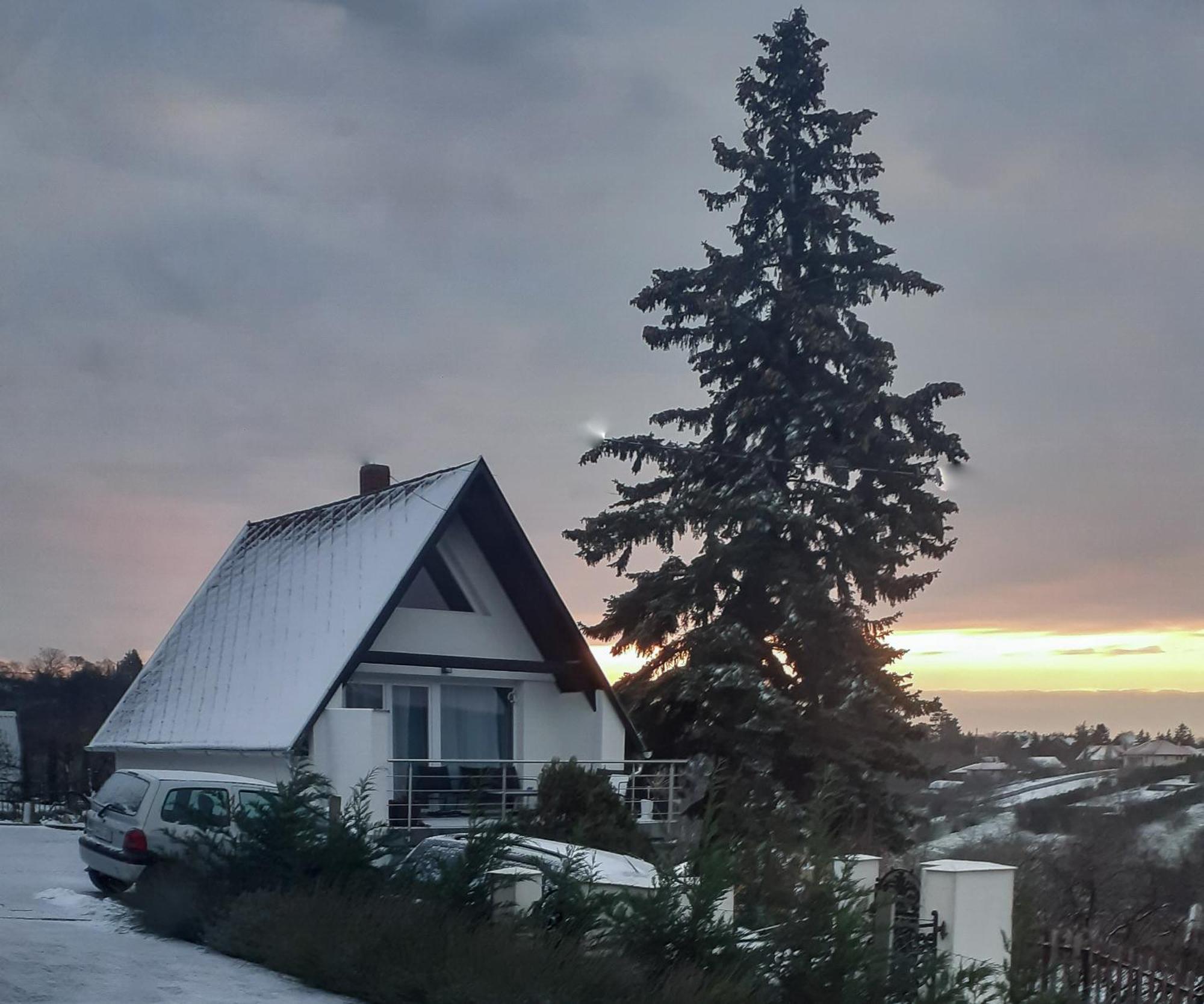 Hillside Cottage Beci Exterior foto
