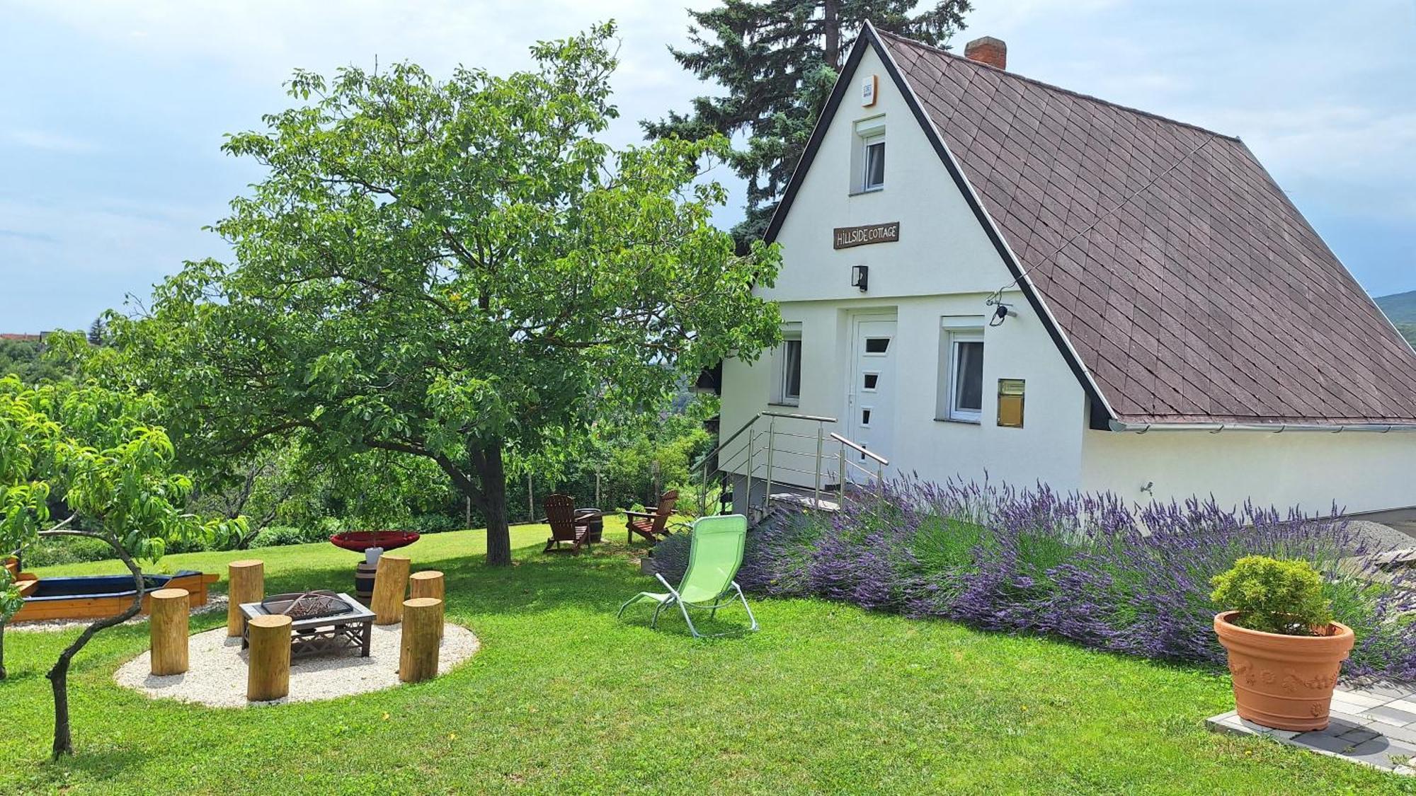 Hillside Cottage Beci Exterior foto